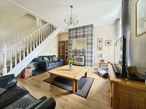 Lounge- click for photo gallery